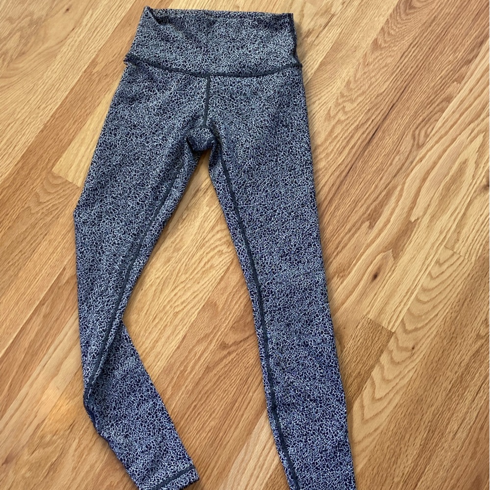 Lululemon size 4 leggings